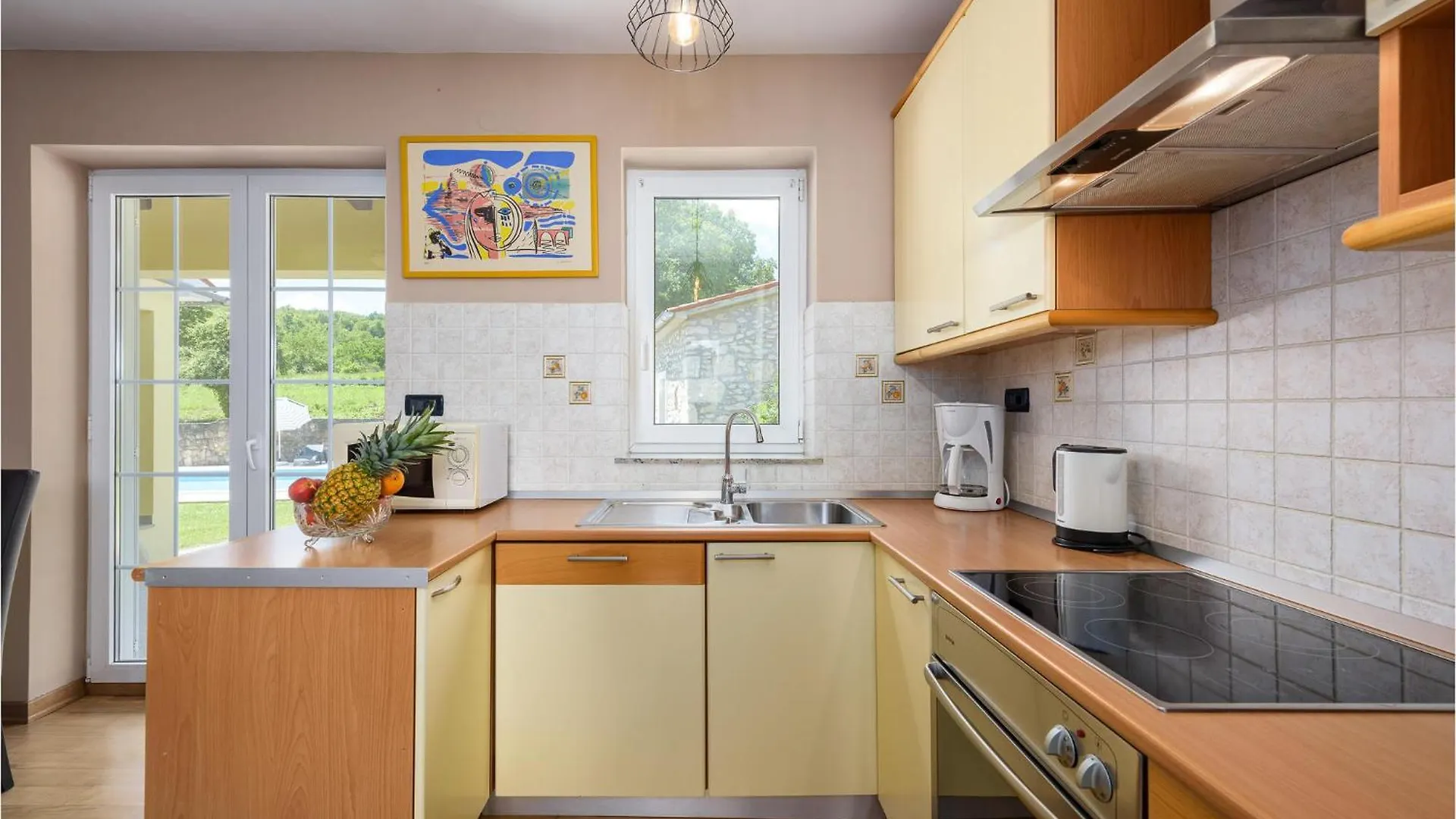 Amazing Home In Potpican With Kitchen Nyaraló